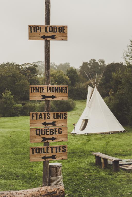 Les Tipis Du Bonheur De Vivre Hotel Brûlon Kültér fotó